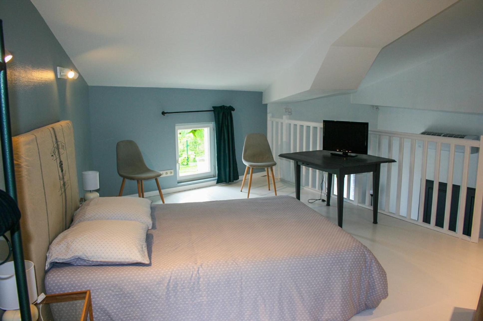 Gite De Catherine Saint-Christophe-des-Bardes Exterior photo
